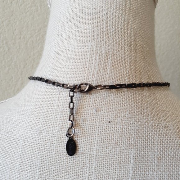 Yolanta Collection Crystal Necklace - Picture 3 of 7